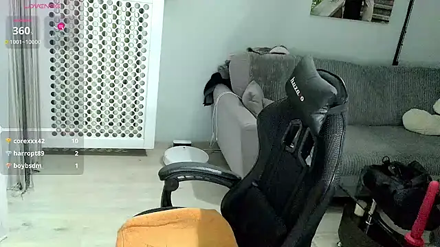 succubus5879 - Succubus5879's free webcam - UK Sex Cams