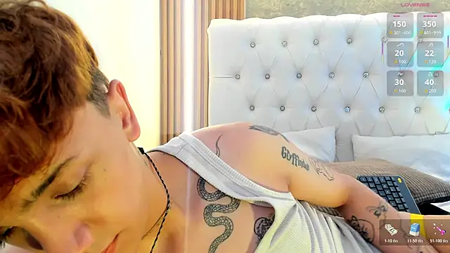 Tomy_Rox webcam