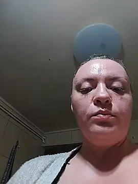 diamondmia11 - DiamondMia11's free webcam - UK Sex Cams