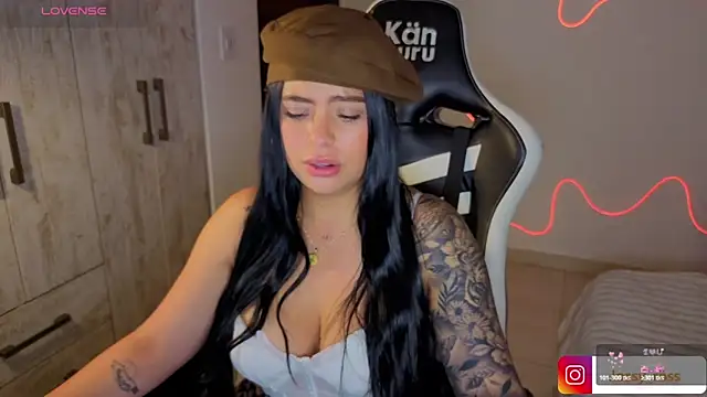 Victoryyy_ webcam