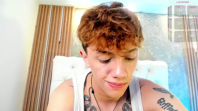 Tomy_Rox webcam