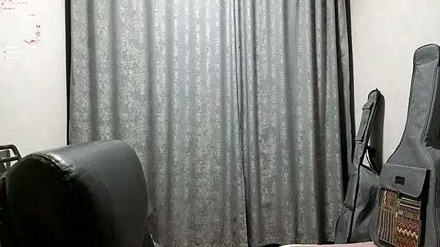 CutieAnny webcam