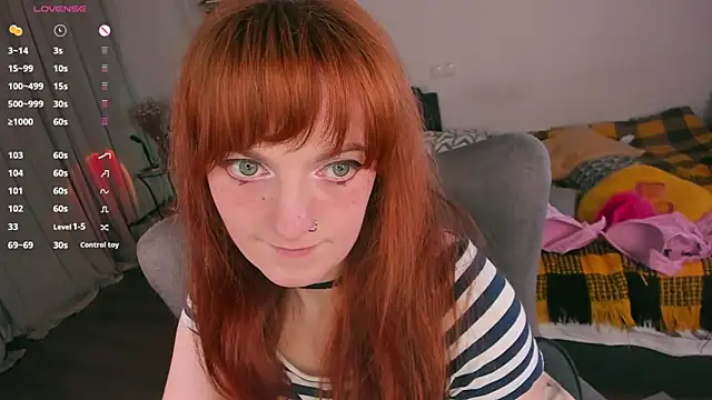 Alice_CutePerv live cam