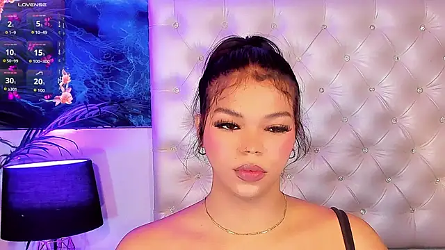 Keira_Fox31 webcam