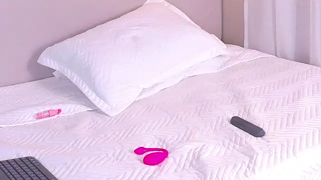 ZoeyPetit webcam