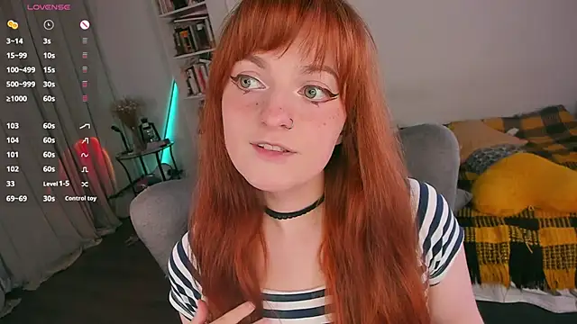 Alice_CutePerv webcam