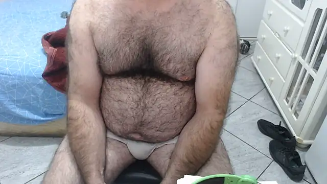 MysterBearMG webcam
