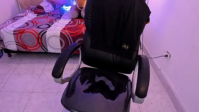 Aron_Boyy webcam