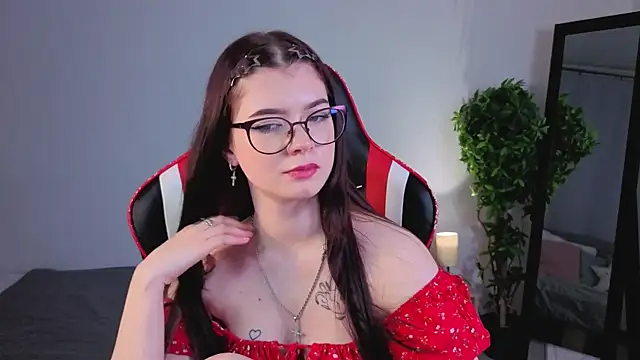 MelissaMay__ webcam