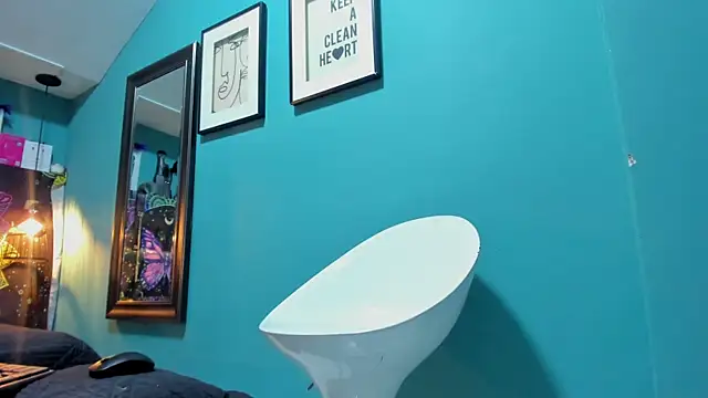 kevinn_bluee - Kevinn_bluee's free webcam - UK Sex Cams