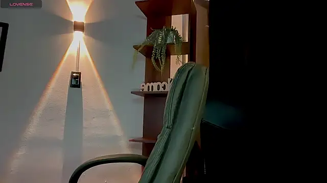 MarcellaGriffin webcam