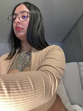 Rae_Lil_White webcam