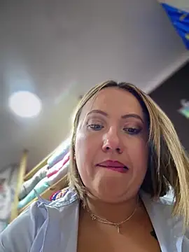 VIOLETA-25_ webcam