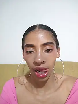 SaharaX_X webcam