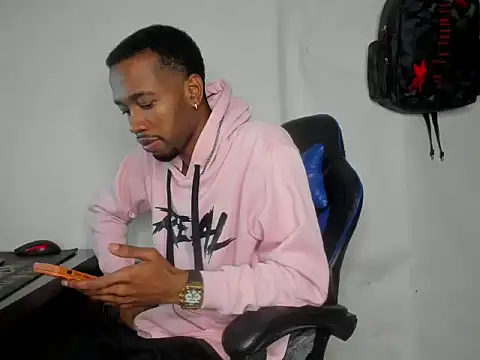 Kofi_exotic_2 webcam