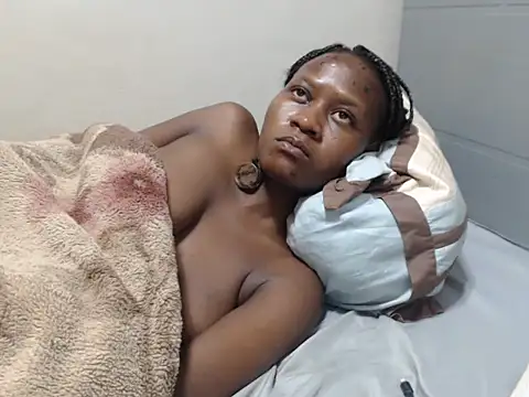 CandyLovesU2 webcam