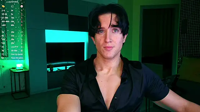 ChristianLevine_ webcam