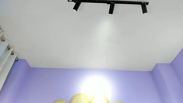 Isis_Osman webcam