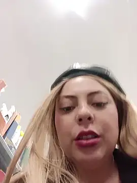 madelaine- webcam