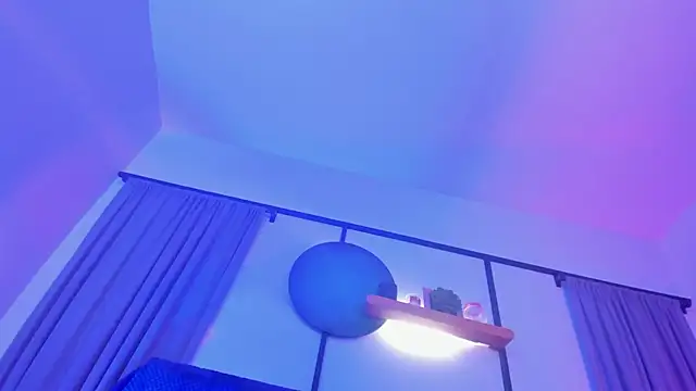 delilah_fix webcam