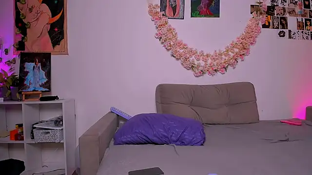 LadyTrep webcam