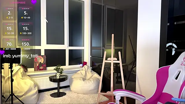 YummyTati webcam