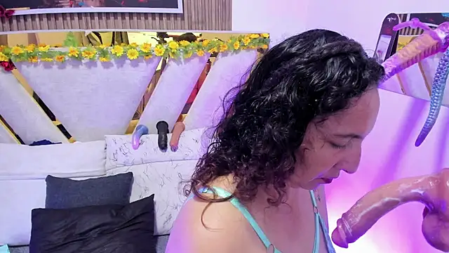 Luna_Naughty1 webcam