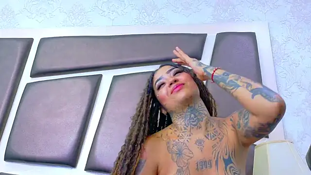 EmilieLake webcam
