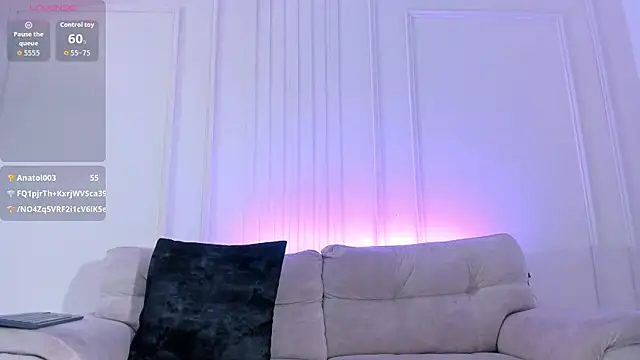 Kendra-Rousee webcam