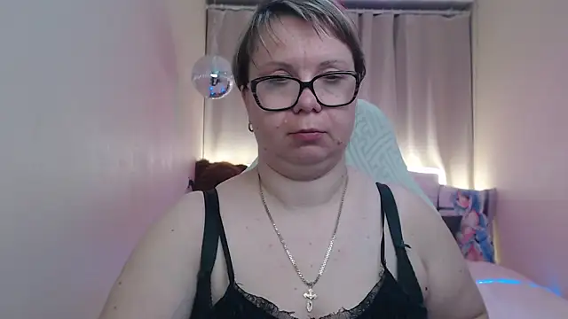 BonnnyBoobsy webcam