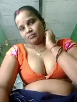 Shivani09900 webcam