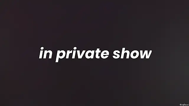 LilyReina webcam