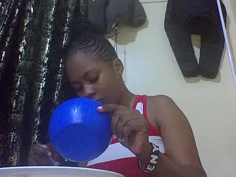 Prettydoll2 webcam
