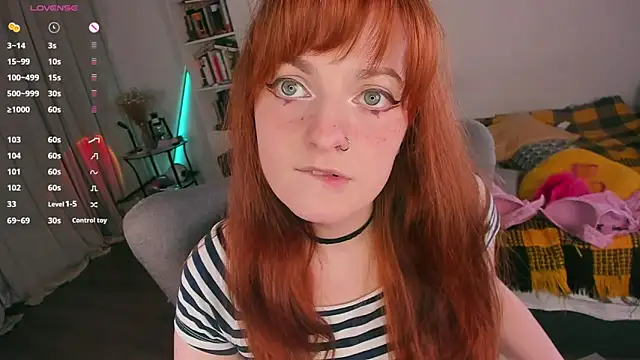 Alice_CutePerv webcam