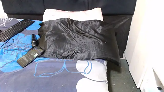 SweetHotBabby18 webcam