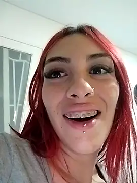 Derieri_Blush webcam