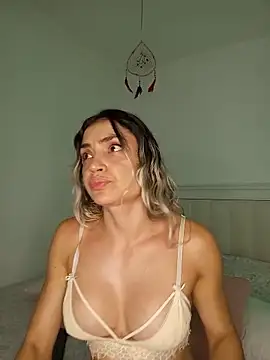 ASHLEY_BLAIR webcam