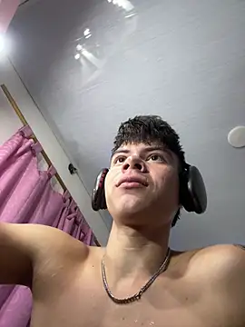 Handsome_boys69 webcam