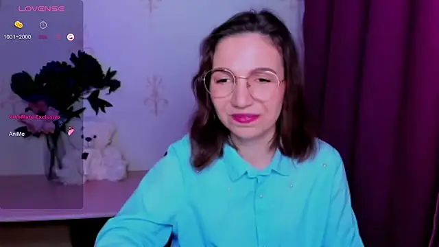 KindHazelHere_ webcam