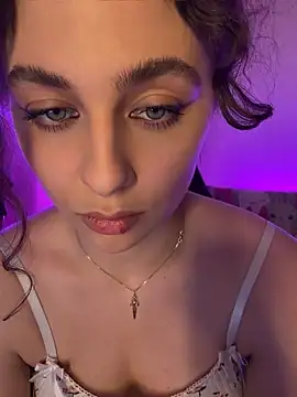your_insomniya - Your_insomniya's free webcam - UK Sex Cams
