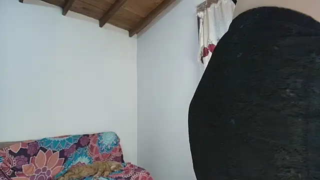 Nikki__uwu webcam