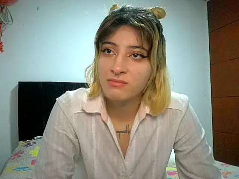 Mia_foster1 webcam