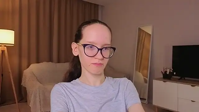 BettyBrowni webcam