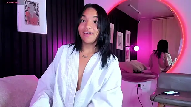 Manelyk_evanss_ webcam