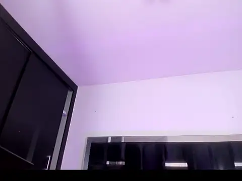 DANITENDER555 webcam