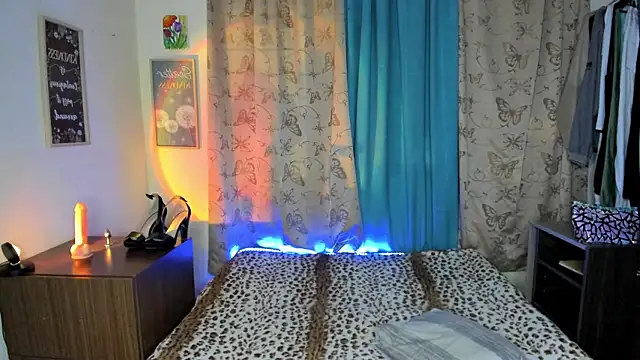 Angel_White25 webcam
