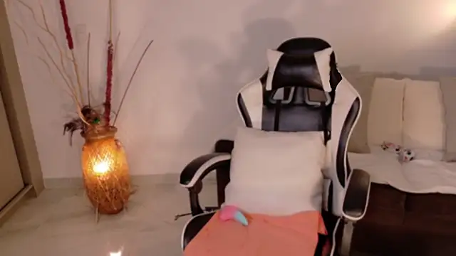 ChloeMoreti webcam
