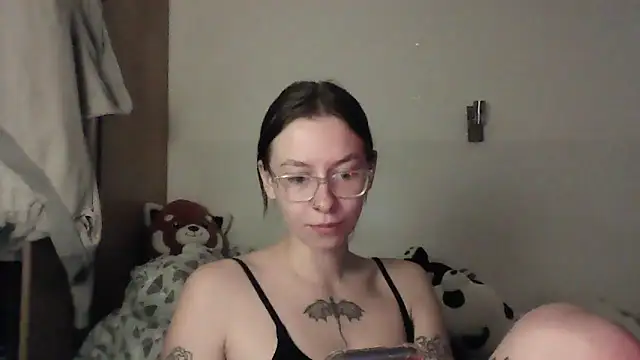 JuicyErika webcam