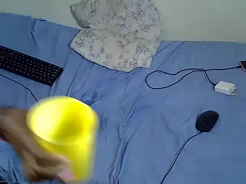 wifey_aj webcam