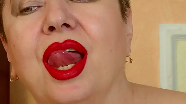 LadyPosh webcam